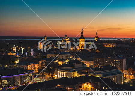 Tallinn view at sunset 102867511