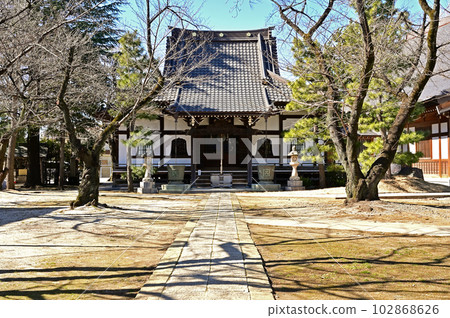 川口三方 / 日蓮佛法慈相寺大殿 102868626
