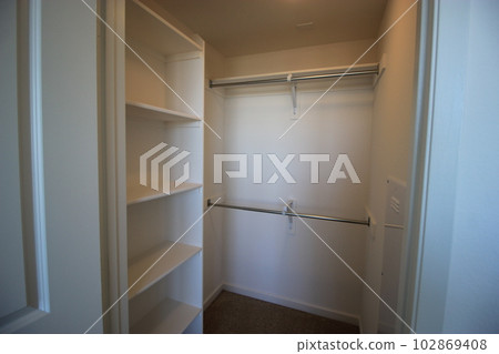 America California expatriate apartment America California expatriate apartment 102869408