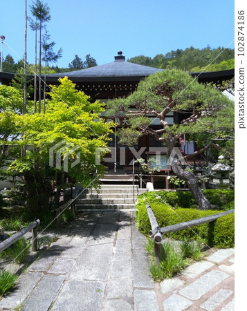 Kisofukushima's scenic spot Kozenji temple in early summer Japan's largest rock garden Kisofukushima's scenic spot Kozenji temple in early summer Japan's largest rock garden 102874186