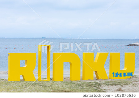 Tokosumi Rinku Beach 上的 RINKU 標誌 Tokosumi Rinku Beach 上的 RINKU 標誌 102876636