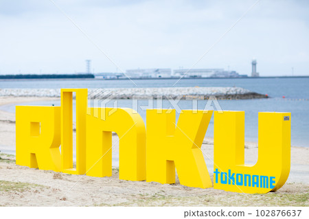 Tokosumi Rinku Beach 上的 RINKU 標誌 Tokosumi Rinku Beach 上的 RINKU 標誌 102876637