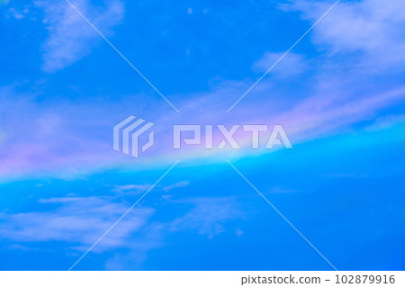 水平彩虹（circumhorizontal arc） 102879916