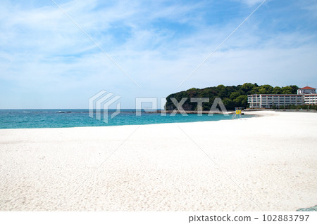 和歌山縣南紀白濱町白良濱，碧海藍天 102883797