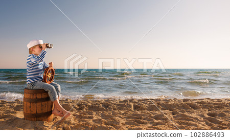 Summer vacation and travel concept 102886493