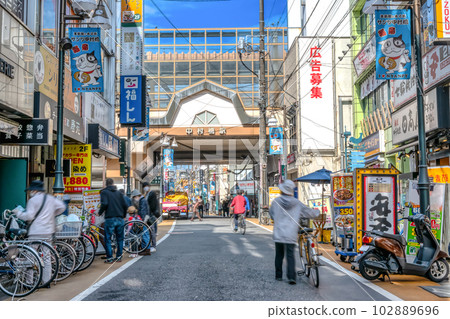 東京中村橋站練馬區的都市風景 東京中村橋站練馬區的都市風景 102889696