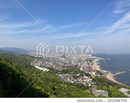 從須磨浦索道看到的須磨海灘(兵庫縣神戶市) 從須磨浦索道看到的須磨海灘(兵庫縣神戶市) 102896704