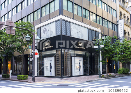 IWC Ginza Boutique 102899432