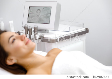 cosmetic facial procedure,Facial treatment, Acne therapy, Complexion renewal,Rejuvenation treatment,dermatological service 102907665