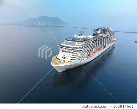 Photographing the arrival of the cruise ship MSC Bellissima at Hakodate Port in Hakodate City, Hokkaido in early summer 102914561