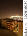 Night view of Athens city and ruins 102916080