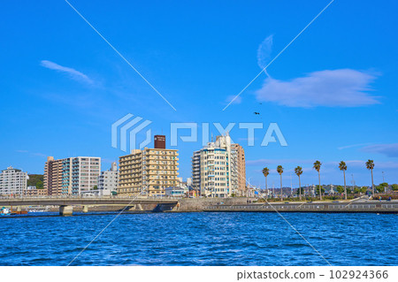A view of the northeast side from Katase fishing port in Katase Kaigan, Fujisawa City, Kanagawa Prefecture (a group of condominiums, etc.) 102924366