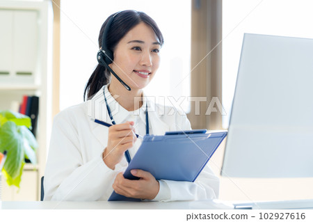 白衣接線員 102927616