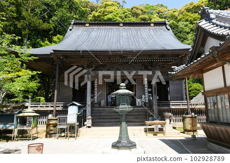 [Minami Town, Shikoku 88 Temple Pilgrimage, Awa, 23rd Fudasho "Yakuoji" Main Hall] 102928789