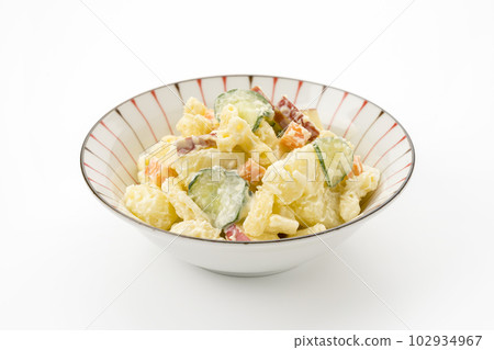 通心粉土豆沙拉 102934967
