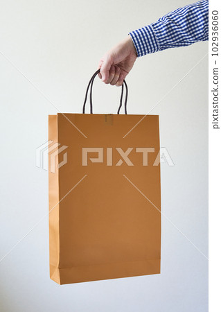 have a shopping bag have a shopping bag 102936060