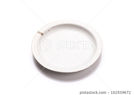 Empty plate Empty plate 102939672