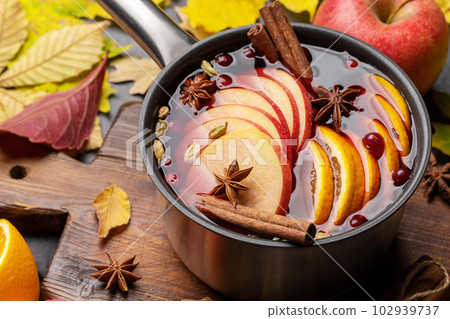 Hot mulled wine Hot mulled wine 102939737