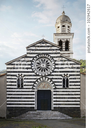 Church of St. Andrew in Levanto town, Liguria, Italy 102942617
