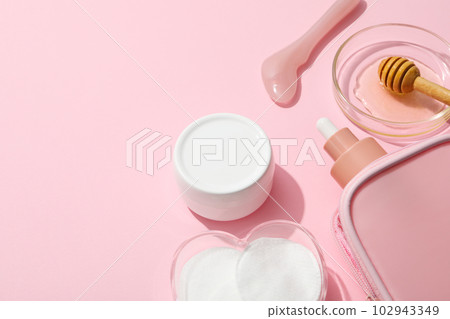 Concept of face and skin care supplies - Honey cosmetic Concept of face and skin care supplies - Honey cosmetic 102943349