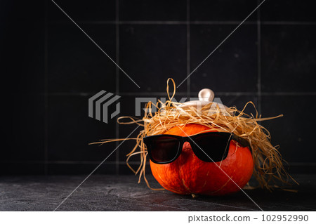 Funny Halloween pumpkin 102952990