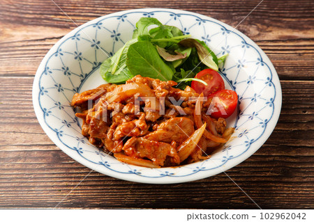 pork ketchup 102962042