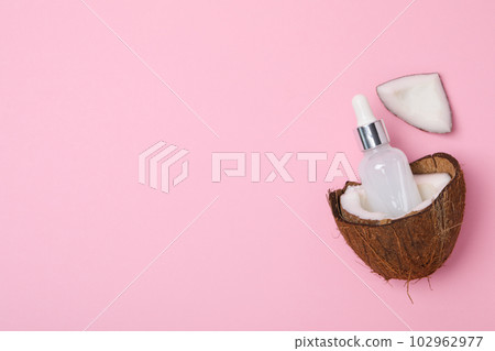 Concept of body and skin care accessories - coconut cosmetic Concept of body and skin care accessories - coconut cosmetic 102962977