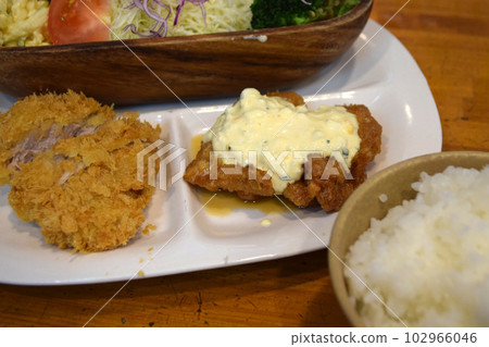 午餐炸豬排套餐 午餐炸豬排套餐 102966046