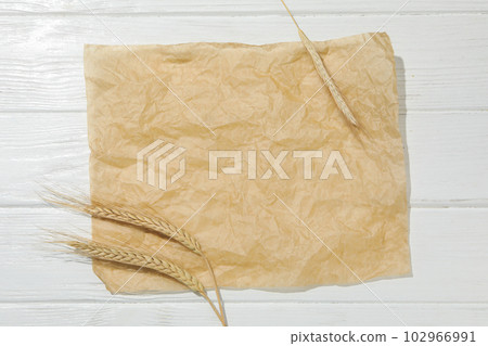 Concept of accessories for cooking and baking - baking paper 102966991