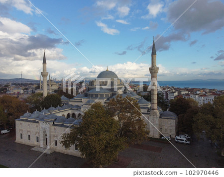 Turkey, Istanbul, Sultanahmet Imperial Mosque, also known as the Blue Mosque 102970446