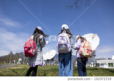 Elementary school field trip Elementary school field trip 102972539