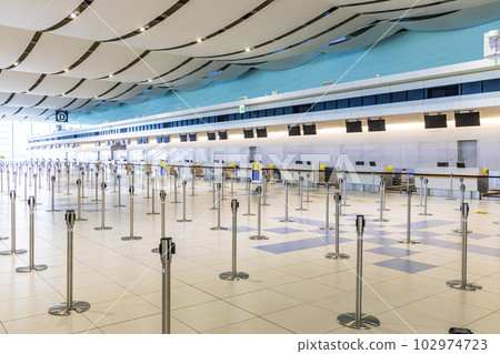New Chitose Airport international check-in counter 102974723