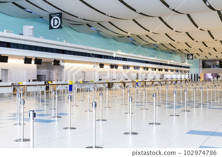 New Chitose Airport international check-in counter 102974786