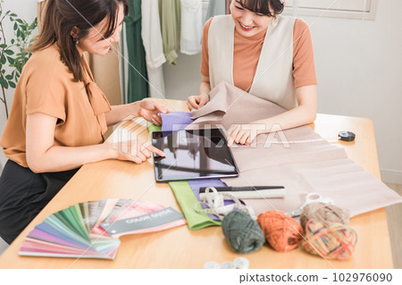 Fashion apparel stylist fashion designer color coordinator 102976090