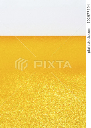 Draft beer poured into a glass, close-up Draft beer poured into a glass, close-up 102977394