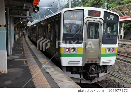 上越線211系矢車模式(4節列車:高崎⇔水上) 上越線211系矢車模式(4節列車:高崎⇔水上) 102977572
