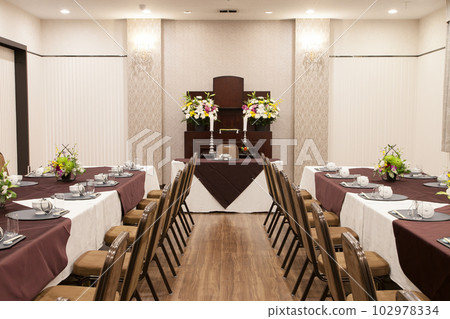 法務晚宴家庭葬禮形像圖片 102978334