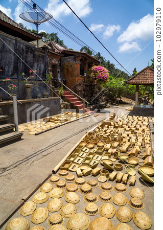 Traditional handicraft of Tenganan village, Atta, dried in the sun 102979110