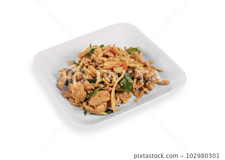 stir fried bamboo shoot with pork 102980301