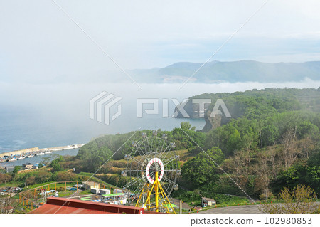 Otaru in the fog from the Shukutsu panorama observatory 102980853