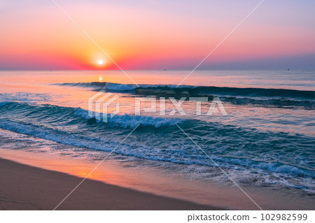 夕陽之海(鳥取縣百合濱町) 夕陽之海(鳥取縣百合濱町) 102982599