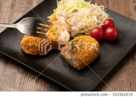Crab cream croquette Crab cream croquette 102982634