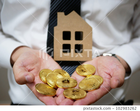 pay a down payment to buy a home pay a down payment to buy a home 102983262