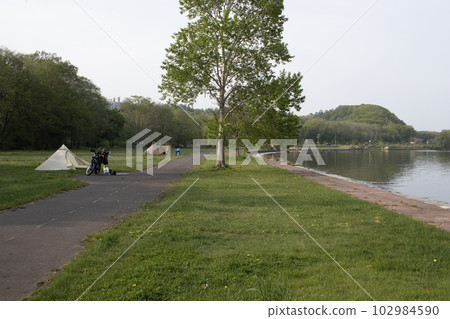 Lakeside campground 102984590