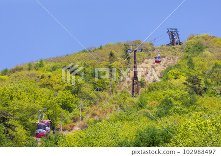 Fresh greenery of Haruna Fuji and Mt. Haruna Ropeway 102988497