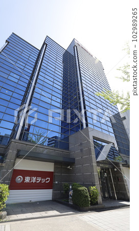 The head office building of Toyo Tech, a listed security company, is a group company of Secom in Osaka. The head office building of Toyo Tech, a listed security company, is a group company of Secom in Osaka. 102989265