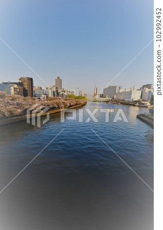 Walking around Nakanoshima, Osaka, from Watanabebashi to Temmabashi 102992452