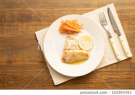 White fish meuniere (pangasius) White fish meuniere (pangasius) 102993561