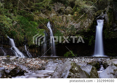 Jinba Waterfall, Fujinomiya City, Shizuoka Prefecture Jinba Waterfall, Fujinomiya City, Shizuoka Prefecture 102994080