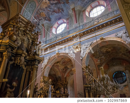 [Ukraine] The majestic interior of St. Andrew's Church in Lviv Old Town 102997869